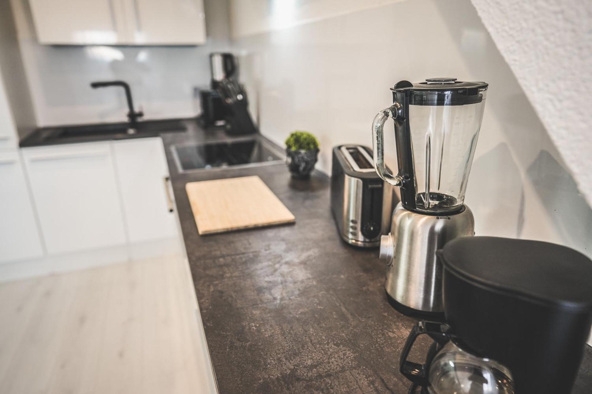 Luxus Maisonette Wohnung Am See, Wehome Premium Sankt Leon-Rot Ngoại thất bức ảnh