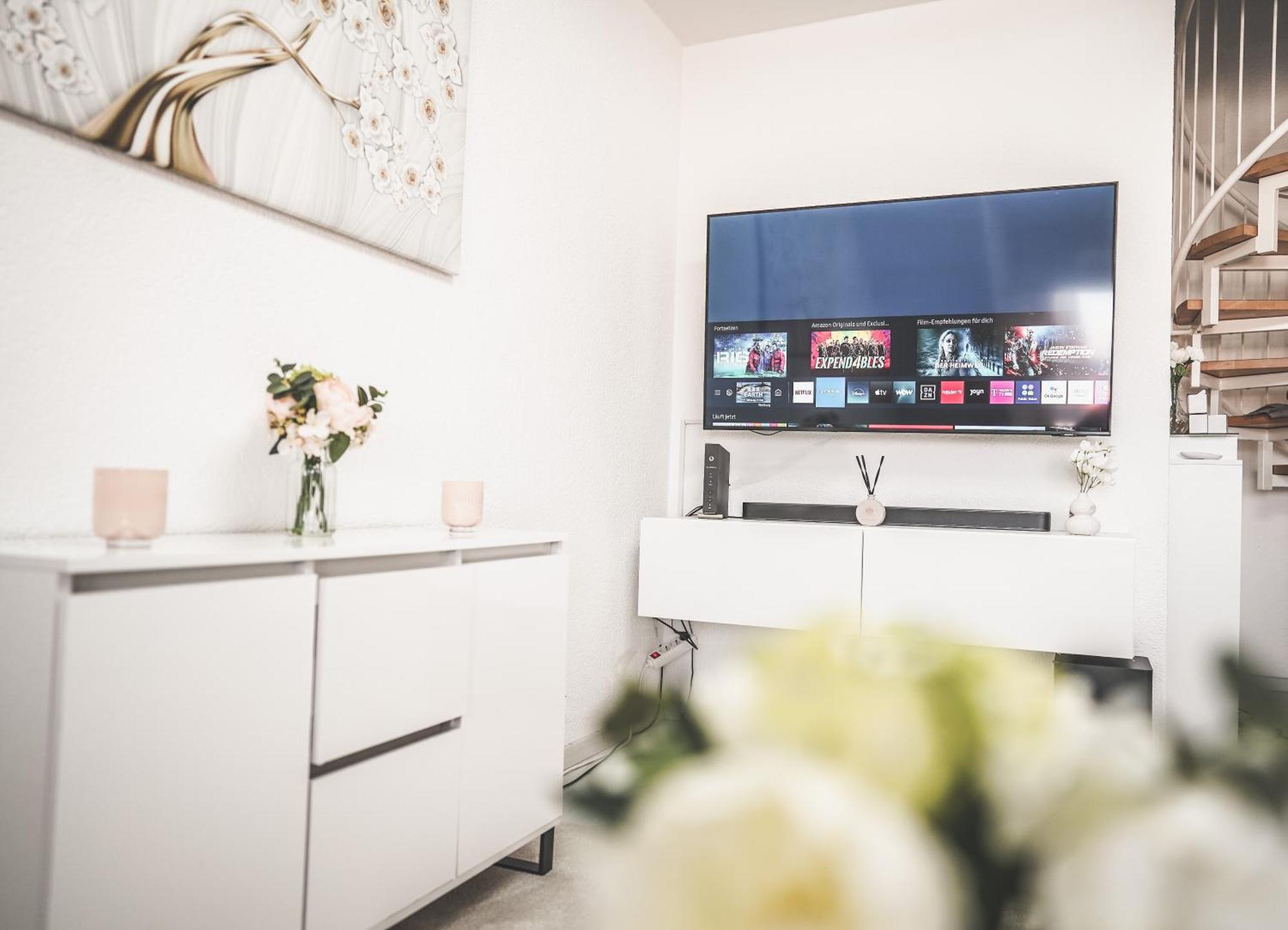 Luxus Maisonette Wohnung Am See, Wehome Premium Sankt Leon-Rot Ngoại thất bức ảnh